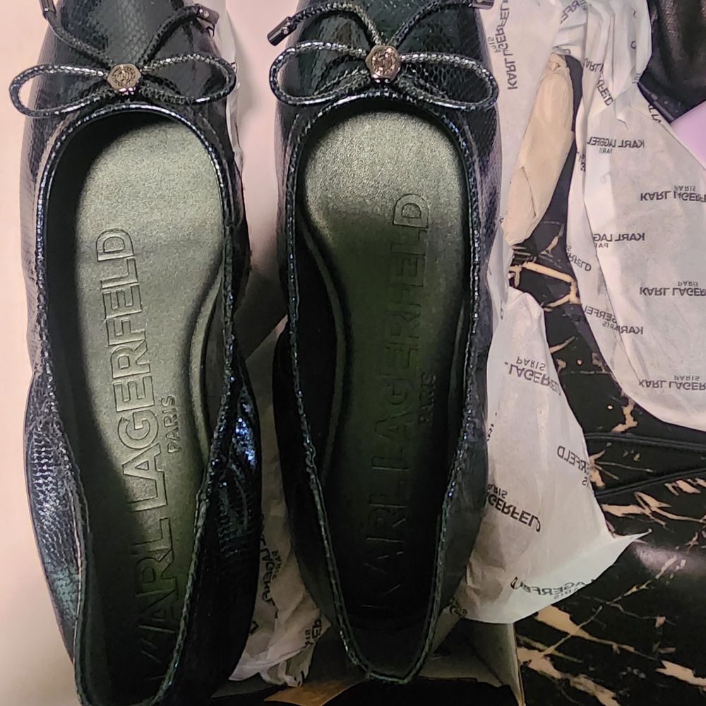 Karl Lagerfeld Velma Almond Toe Forest Green Ballet Flats - Picture 9 of 12